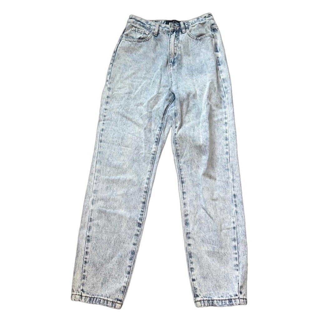 White Fox Boutique  Like Duh! Boyfriend Jean WASHED BLUE DENIM  Size Small - Picture 2 of 6